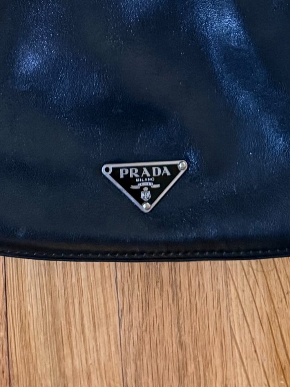 Prada Vintage expandable black leather Hobo bag - Picture 2 of 7